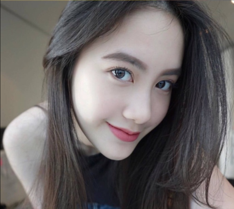 越南美女气质街拍身材也超棒 16