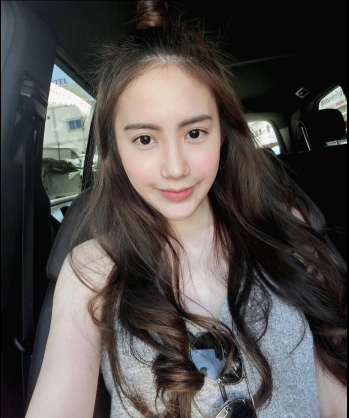 越南美女气质街拍身材也超棒 19