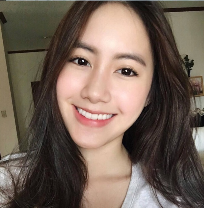 越南美女气质街拍身材也超棒 22