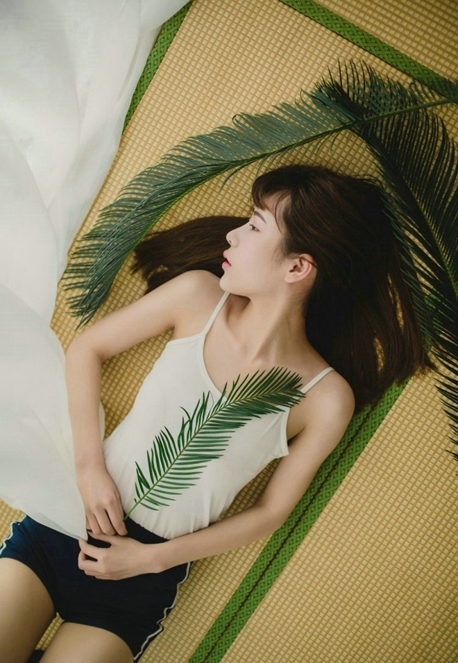 清纯美女如诗如画般清新写真 7