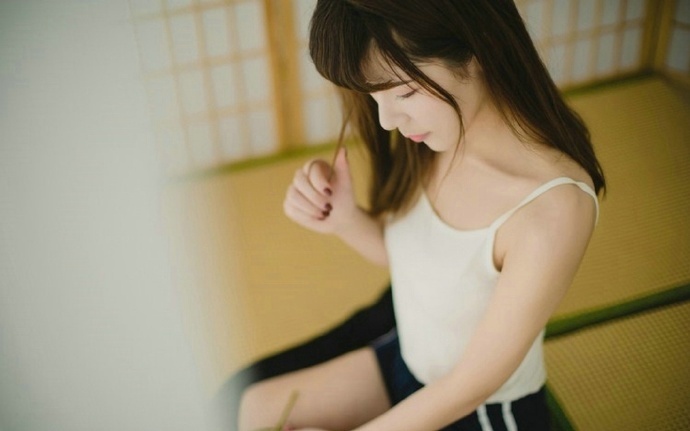 清纯美女如诗如画般清新写真 8