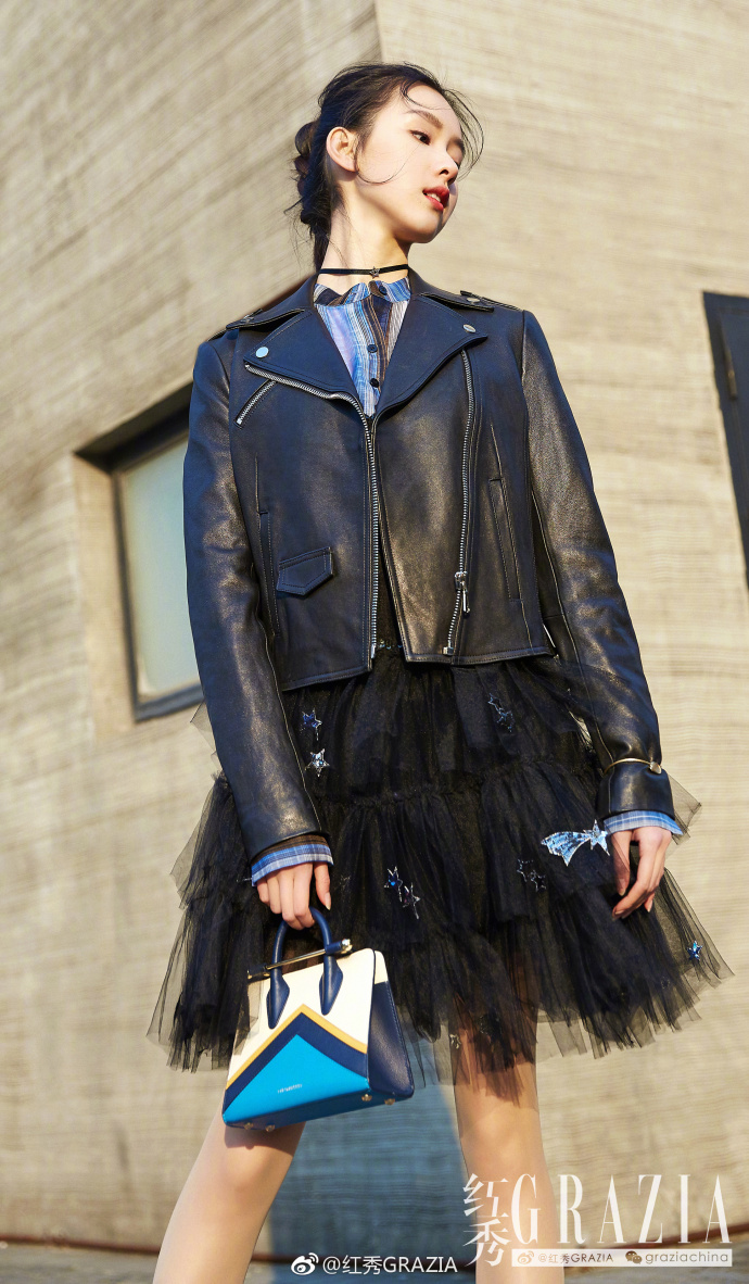 内地美女明星陈都灵时髦街拍图片 3