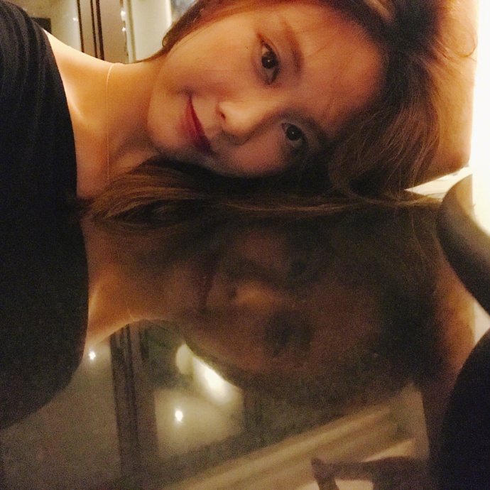海南美女主持人王霏霏九连拍自拍照