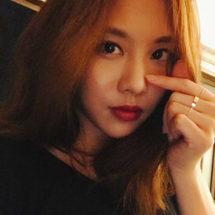 海南美女主持人王霏霏九连拍自拍照 6