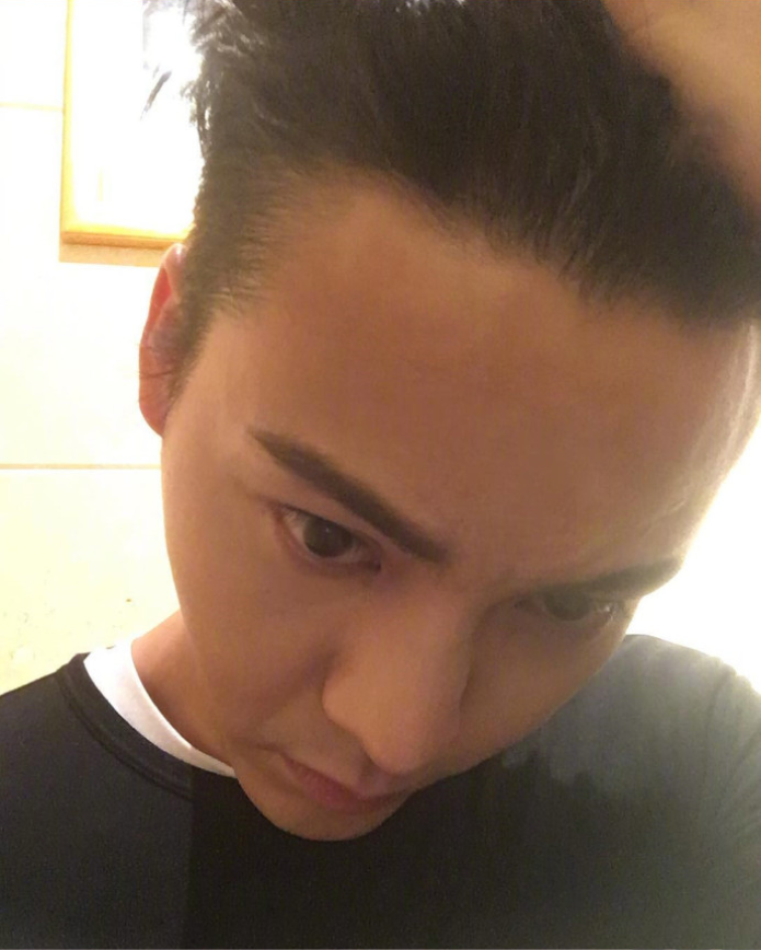 香港男明星帅哥陈伟霆的女皇们在吗 9