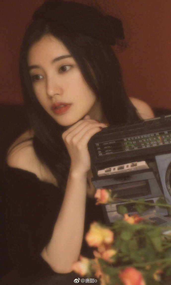清纯美女模特唐甜老照片复古写真 4
