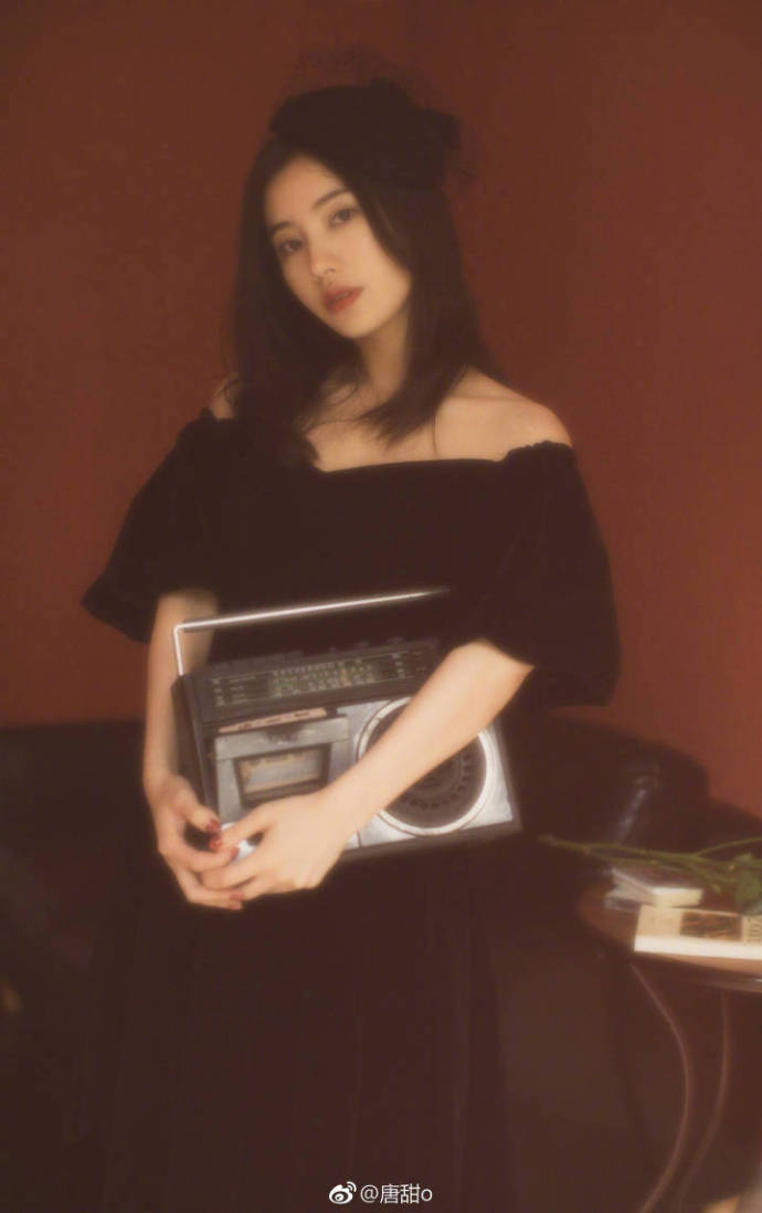 清纯美女模特唐甜老照片复古写真 7