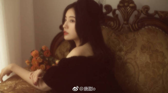清纯美女模特唐甜老照片复古写真 8