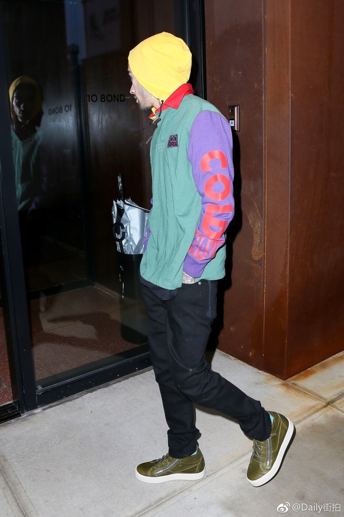 欧美男明星帅哥美渣Zayn Malik纽约出街街拍图片 7