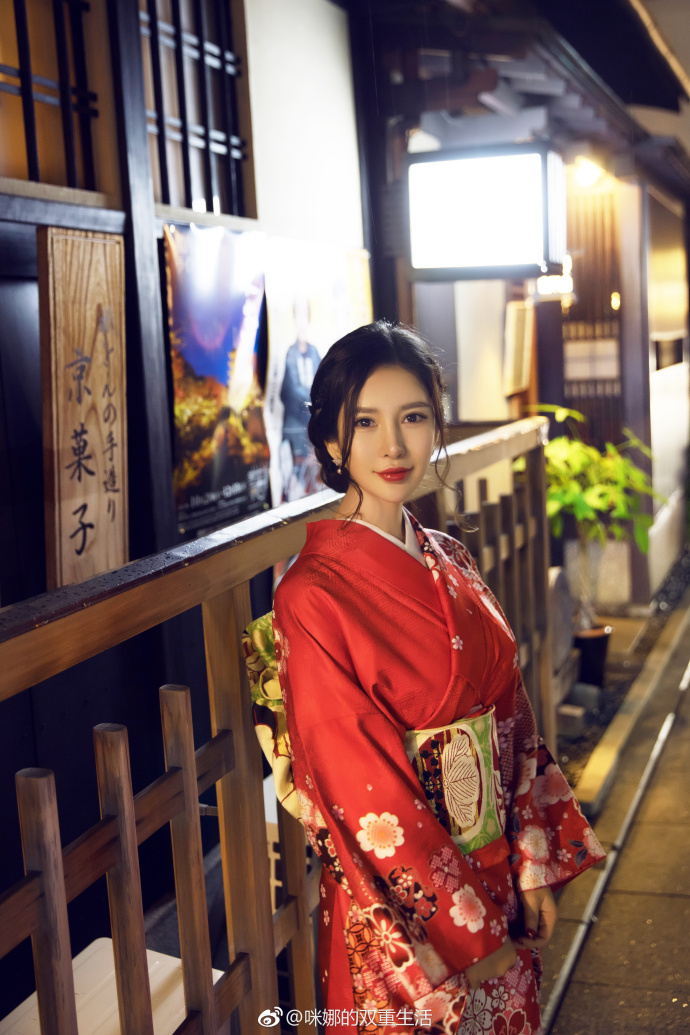 性感美女咪娜日本和服写真