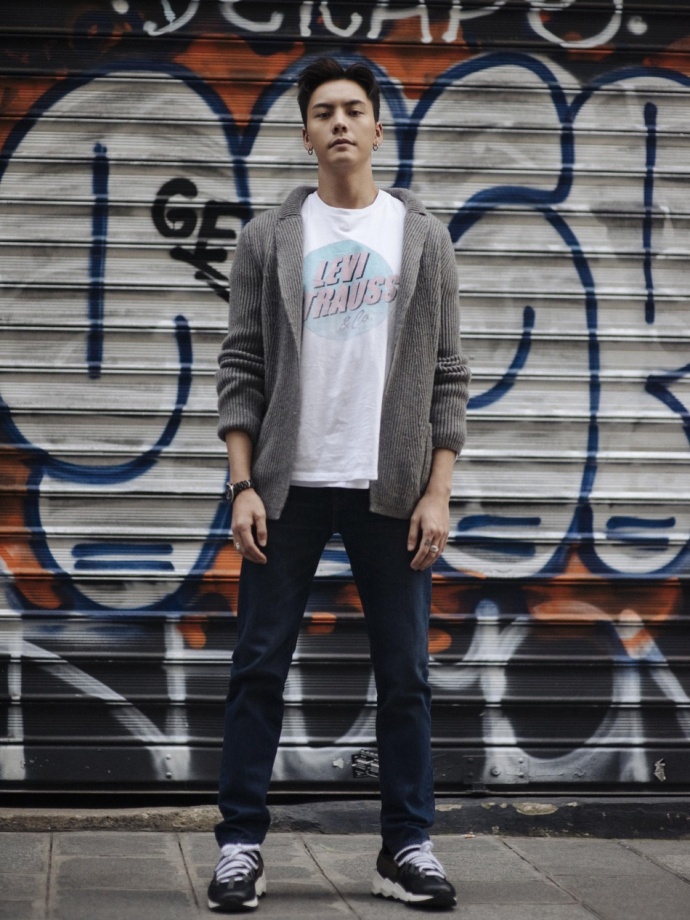 香港男明星帅哥陈伟霆时尚写真简约时尚巴黎街 5