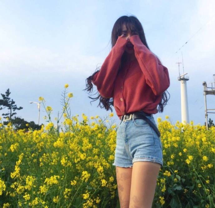 有自己的穿衣风格的妹子搭配LOOK ​ ​​​
