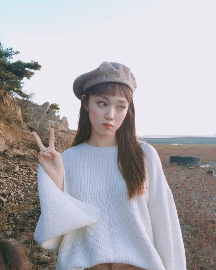 韩国美女明星李圣经一枚十足的&ldquo;帽控&rdquo;美女图