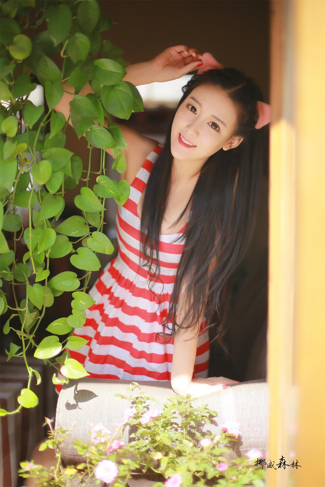 清纯美女李喆养眼美图 4