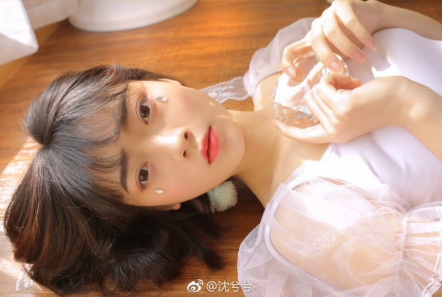 清纯美女林鹿Lunnie小可爱唯美写真 11