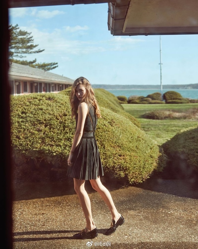 欧美当红超模Grace Elizabeth登上韩国版VOGUE 2018年六 4