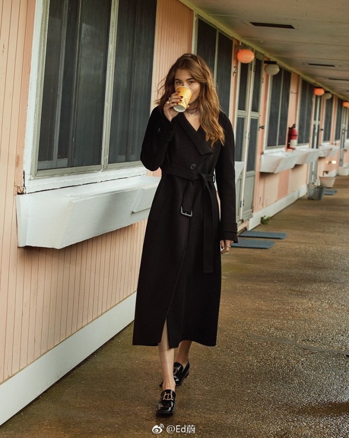 欧美当红超模Grace Elizabeth登上韩国版VOGUE 2018年六 7