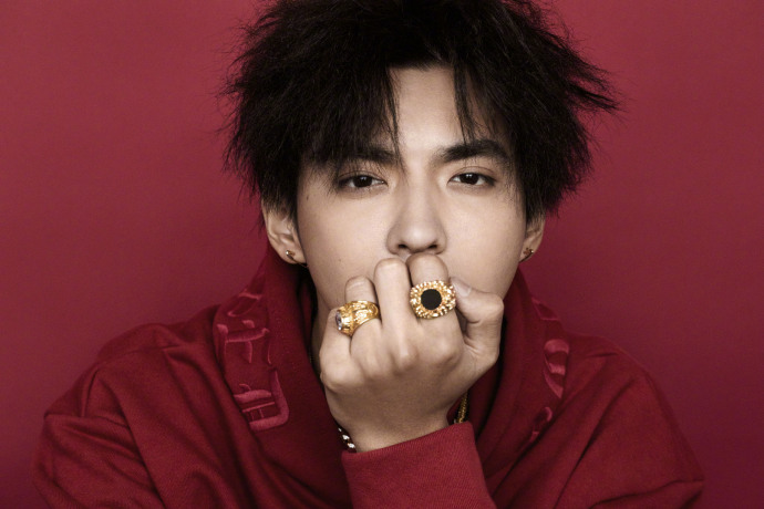 小鲜肉男明星帅哥吴亦凡新专辑首支单曲《Like 4