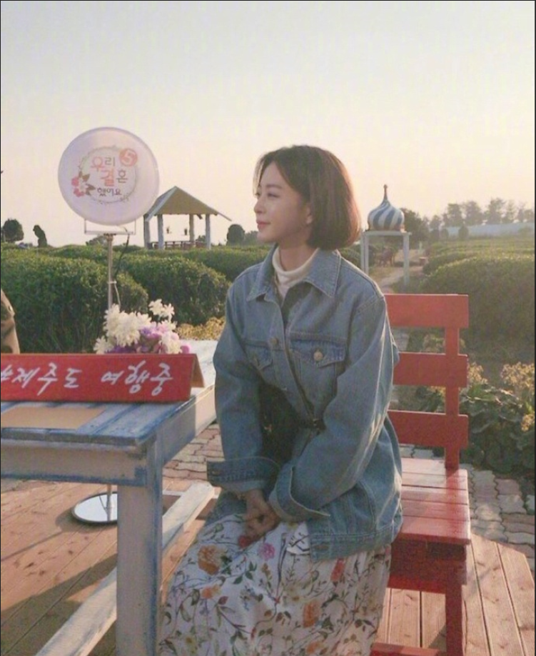韩国女演员韩艺瑟肤白貌美大长腿图片 7
