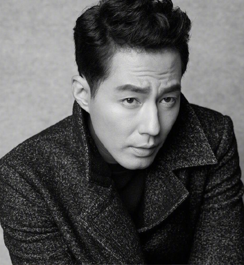 韩国男演员魅力大叔赵寅成图片 10