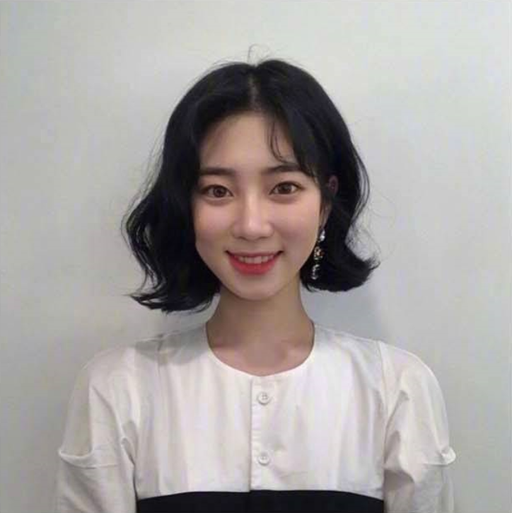 可爱又精致的居家女孩短发发型参考 7