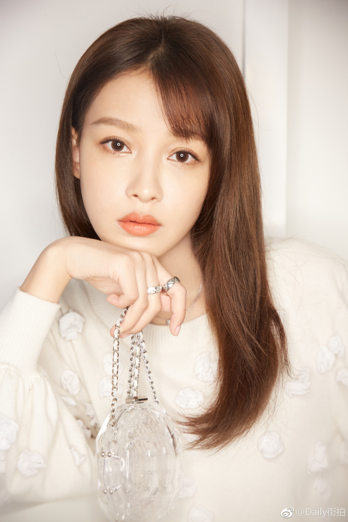 东北美女明星孙怡生日快乐美图 9