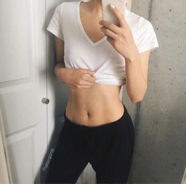 马甲线美女性感自拍照 7