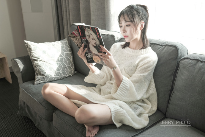 清纯美女姜迪白色毛衣唯美写真 8