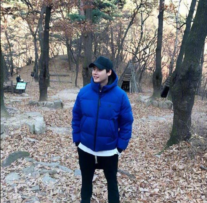 韩国男明星帅哥李钟硕二硕清新侧脸美颜图片 23