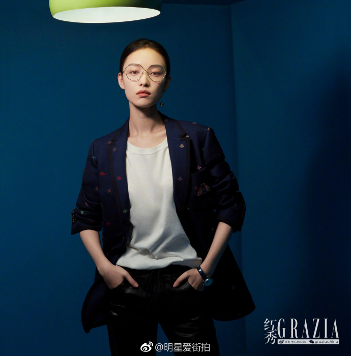 大眼美女明星倪妮《Grazia红秀》新刊封面大片 2