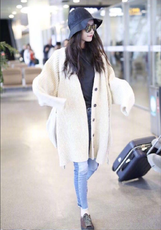 大眼美女明星倪妮机场街拍合集真是个大方舒适 5