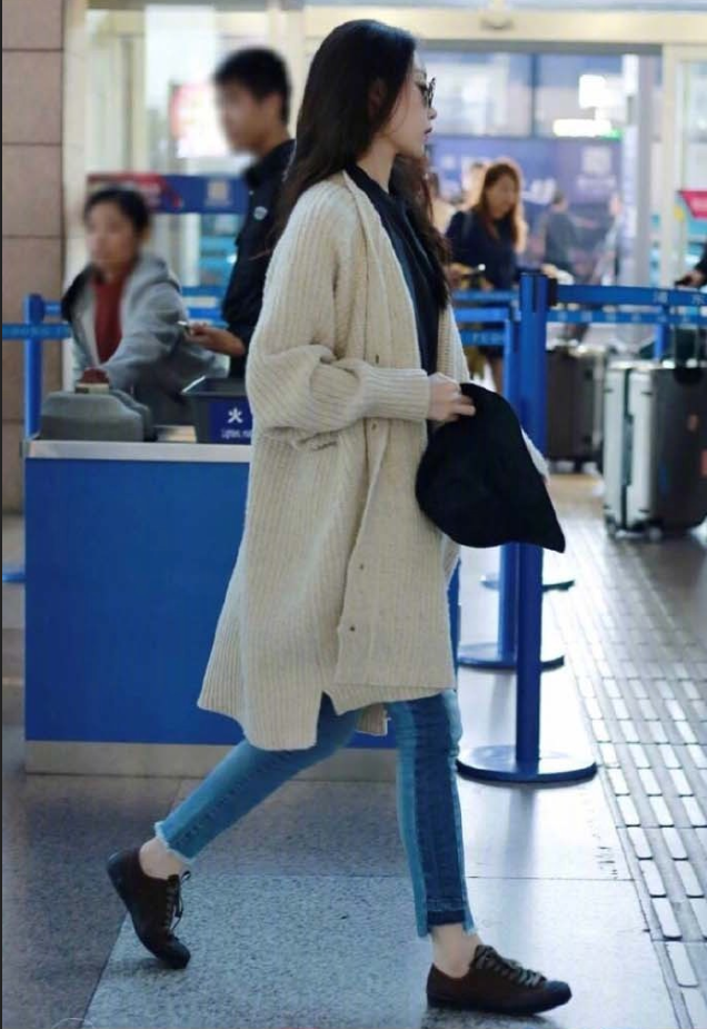 大眼美女明星倪妮机场街拍合集真是个大方舒适 10