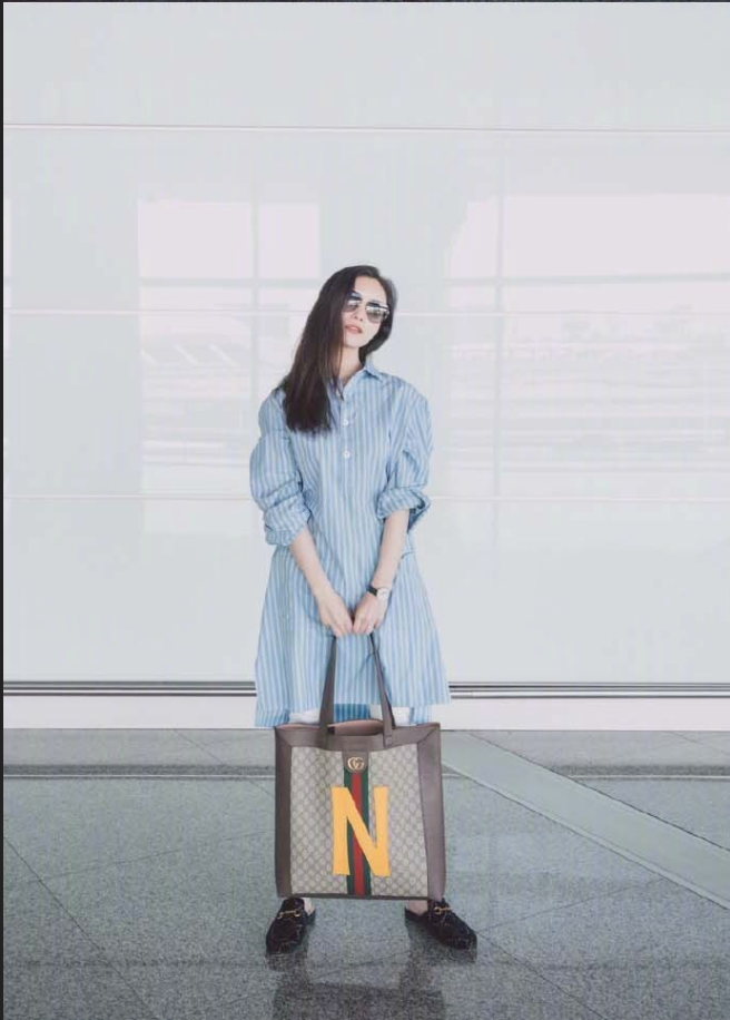 大眼美女明星倪妮机场街拍合集真是个大方舒适 43