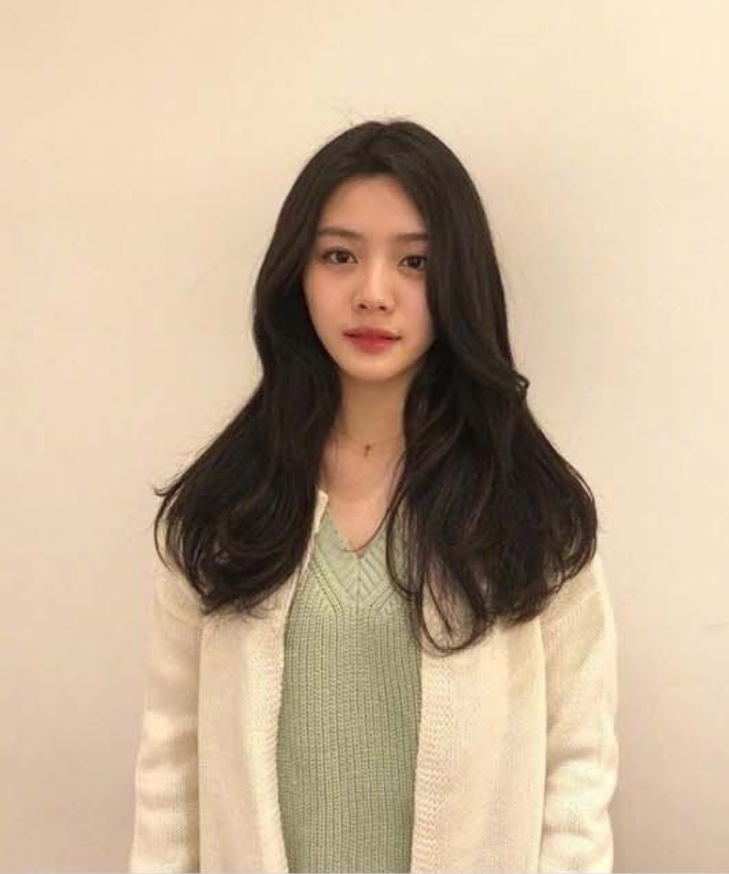 黑色长卷发美女发型图片合集 9