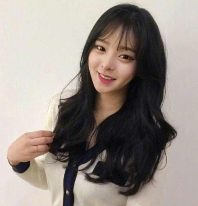 黑色长卷发美女发型图片合集 15