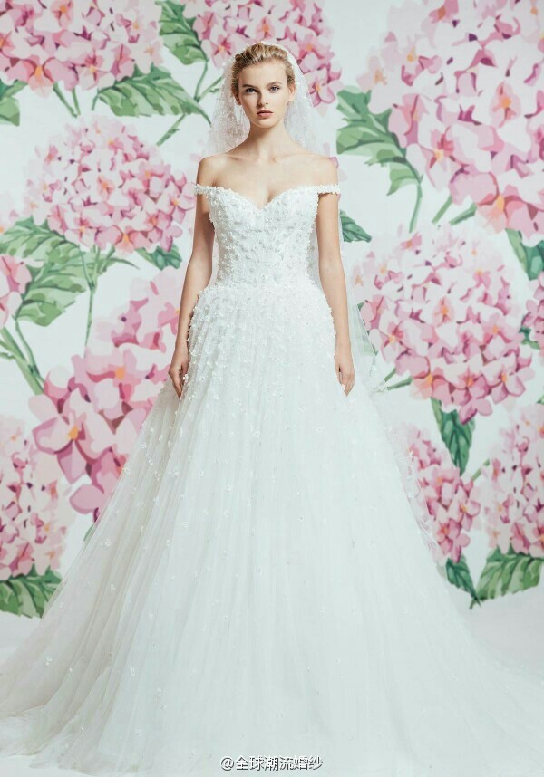 Georges Hobeika2017系列甜美清新的婚纱图片 8