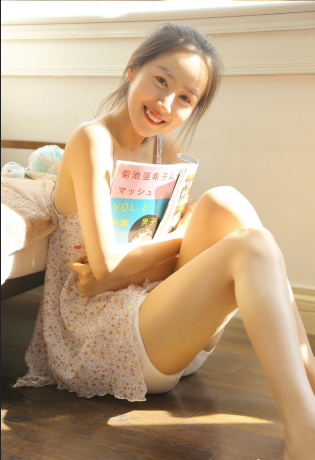 笑起来眼睛像月牙的清纯小姐姐图片 10