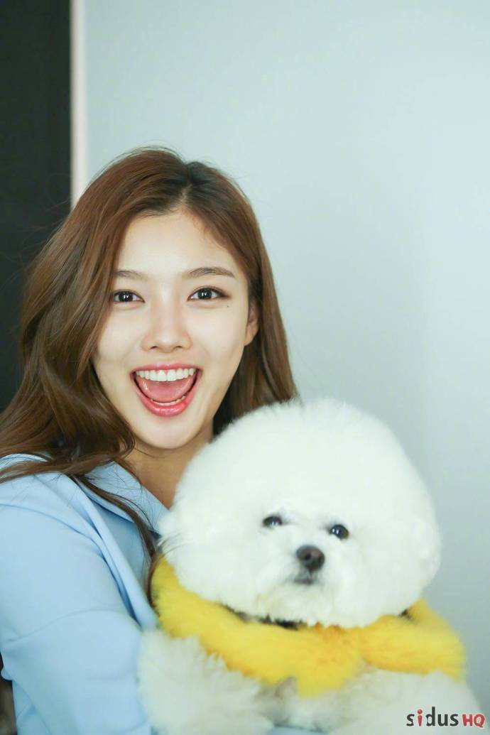韩国美女明星金裕贞妹纸发光的美颜图片 4