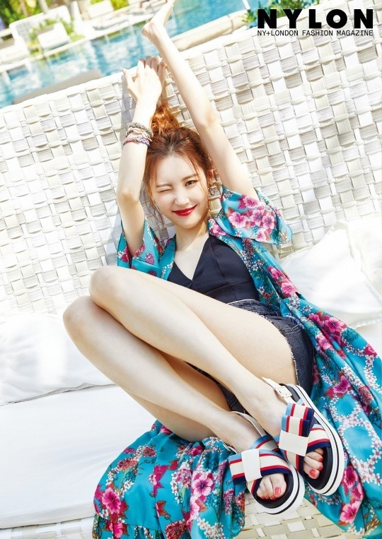 韩国美女明星宣美巴厘岛杂志写真 5