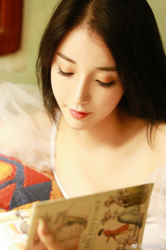 小清新女神嘉琪宫廷风唯美写真 5