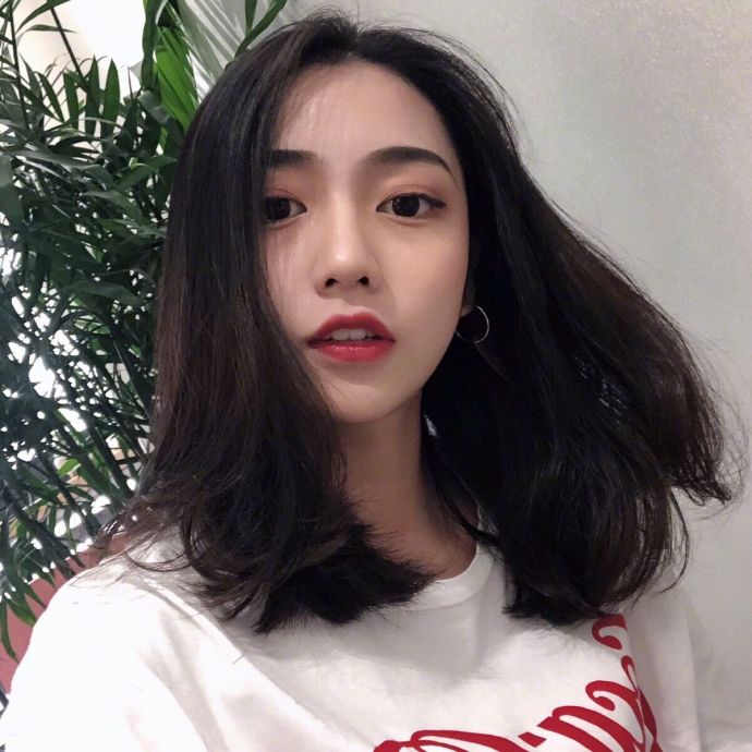 长度刚刚好的锁骨发头发蓬松自然感 8