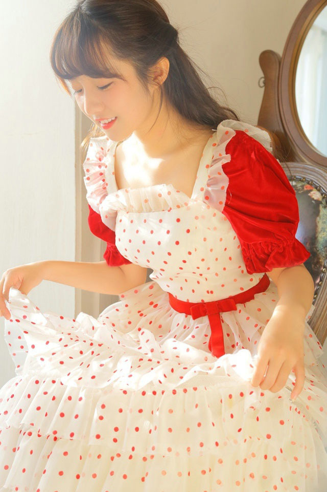 纯净甜美少女优雅娇俏迷人写真 5
