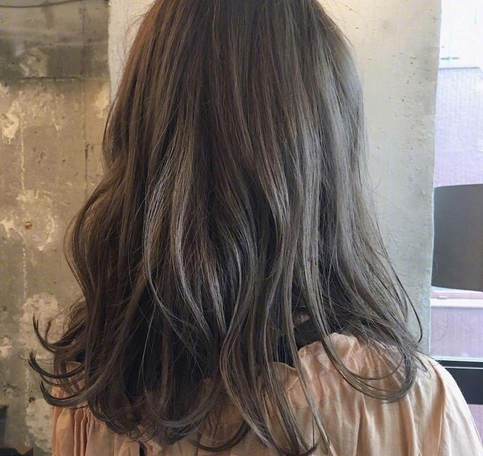 9款中长卷发美女背影杀参考 3