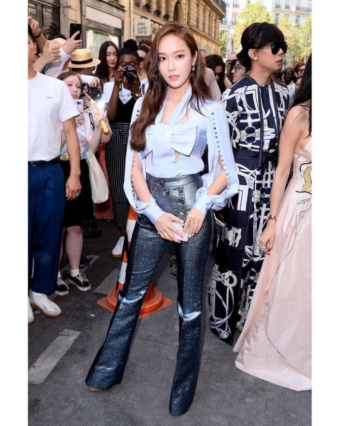 韩国美女明星郑秀妍Jessica巴黎时装周街拍图片 4