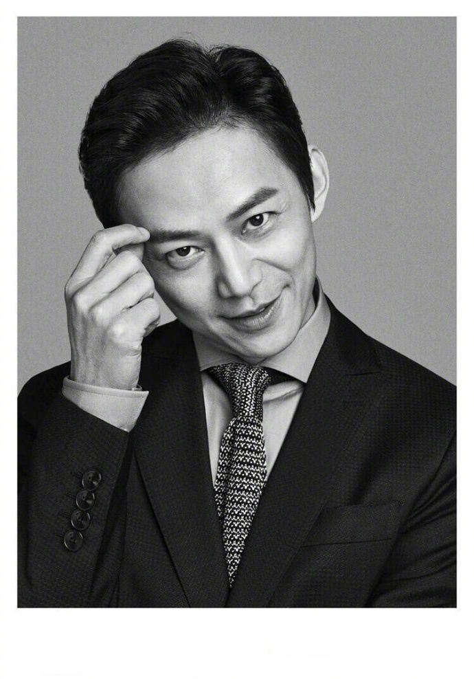 湖南主持人帅哥何炅GQ杂志时尚封面大片 7