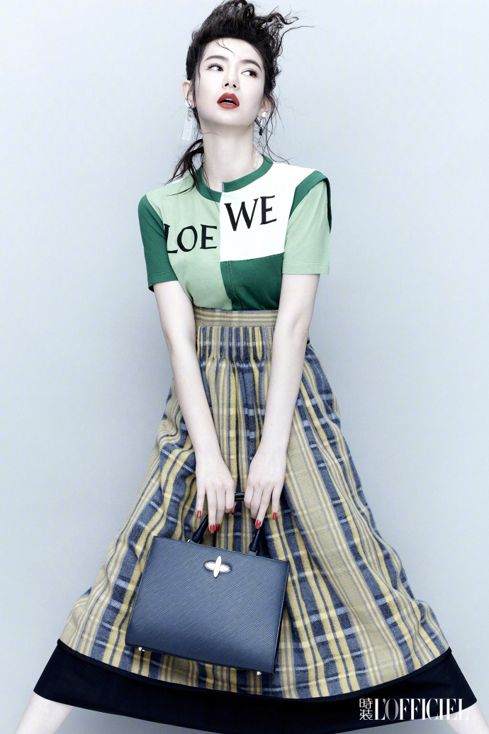 四川美女明星戚薇登上《时装LOFFICIEL》特刊封面 6