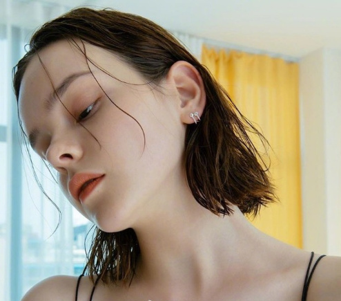 欧美美女珠宝品牌CLEVER MOVE 18SS热情生活图片 2