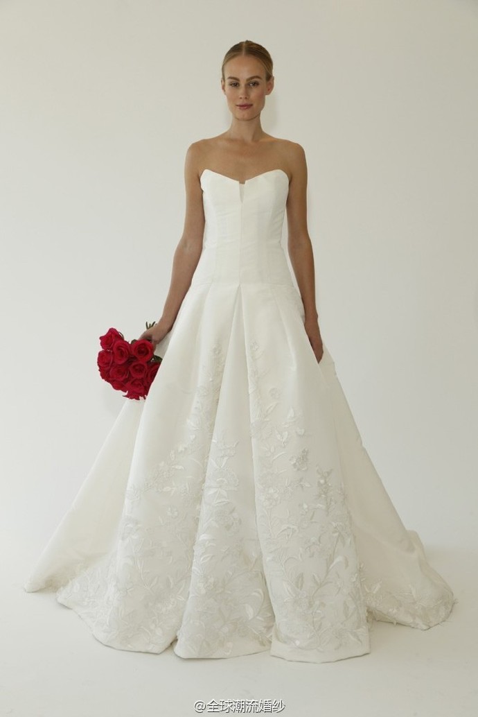 Oscar de la Renta Bridal Fall都说女人穿上婚纱的那一刻 6