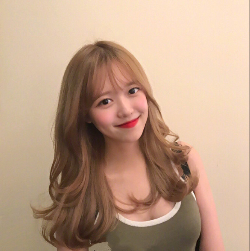 笑颜超甜的元气美少女图片 5