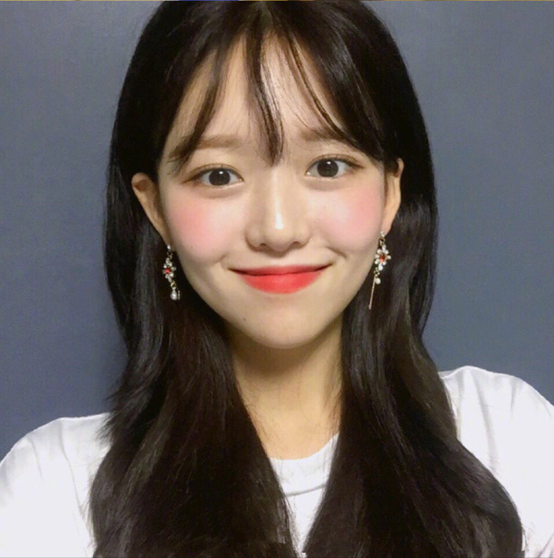 笑颜超甜的元气美少女图片 7